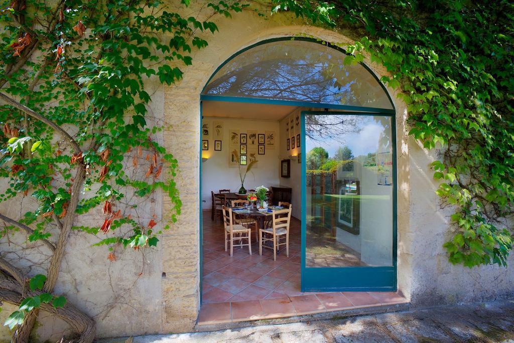 Tenuta Sant'Andrea Giuggianello Exteriör bild