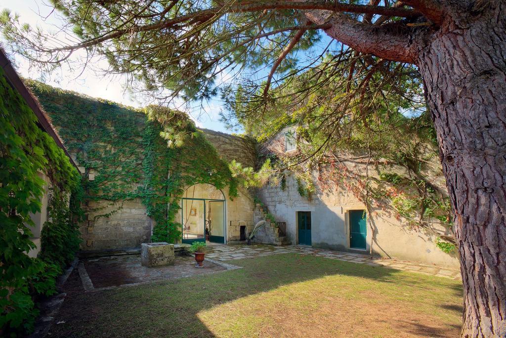 Tenuta Sant'Andrea Giuggianello Exteriör bild