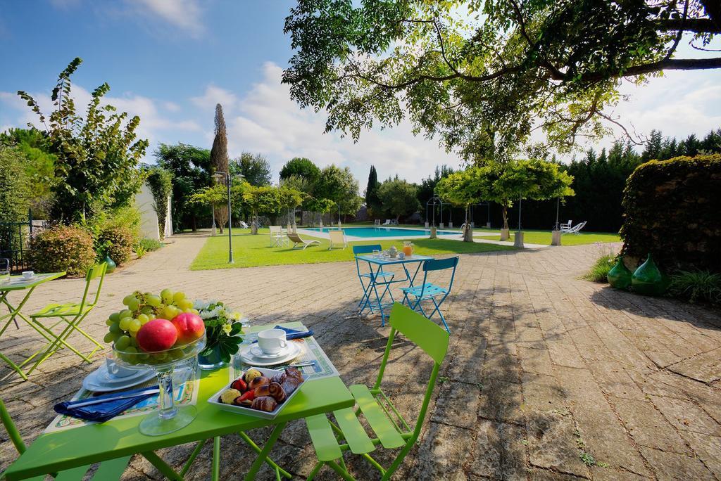 Tenuta Sant'Andrea Giuggianello Exteriör bild
