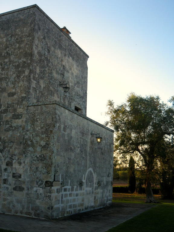Tenuta Sant'Andrea Giuggianello Exteriör bild